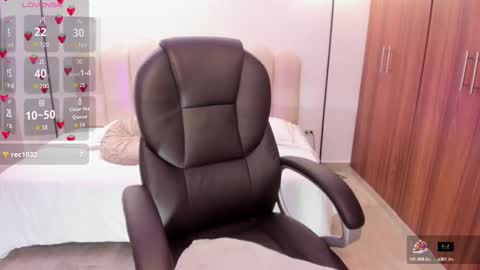  Alessia Will  online show from 09.26.25