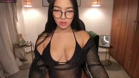  Alessia Will  online show from 12.02.25