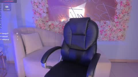 Alessia  online show from 12.12.24