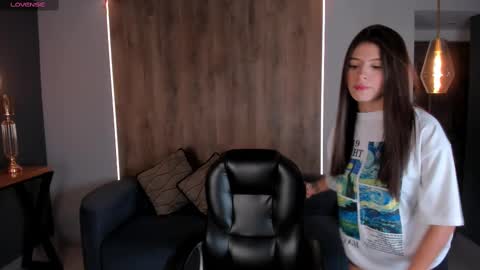 Alessia  online show from 02.20.25