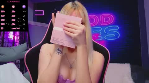 alessiacroft online show from 11.12.25