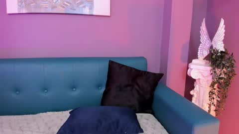 alessiia__ online show from 11.27.25