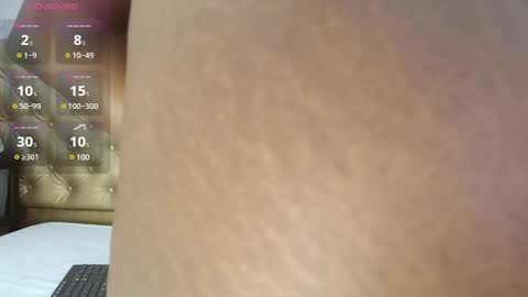 Snapshot of alessiiaa_ chatting on 12.20.24 alessiiaa online show from 12.20.24