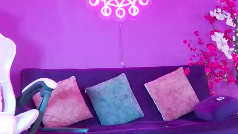 Alessio online show from 11.24.25