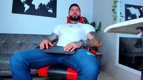 Snapshot of alessrose22 chatting on 02.19.26 Aless Rose online show from 02.19.26