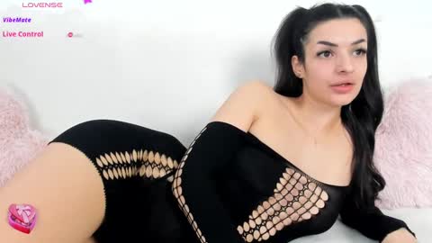 Snapshot of alessyaaa chatting on 02.19.25 Ale online show from 02.19.25