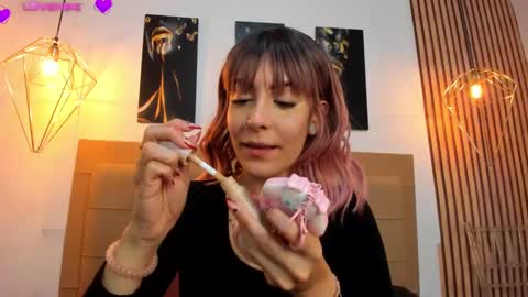 Aleszia online show from 10.03.25