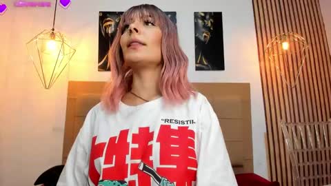 Aleszia online show from 10.05.25