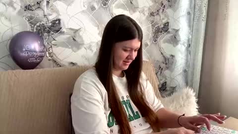 Aletta Oushen online show from 02.06.25