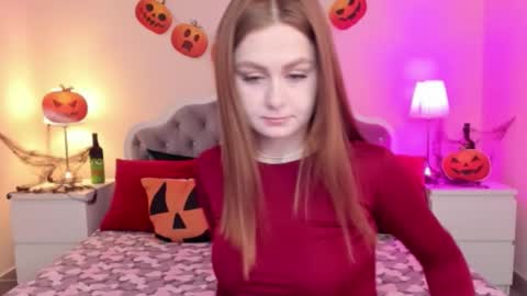 Snapshot of alettablacck chatting on 10.28.25 alettablacck online show from 10.28.25