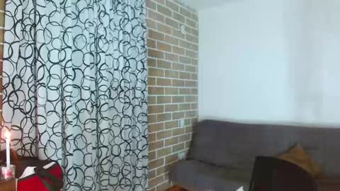 Snapshot of aleviz chatting on 02.20.26 aleviz online show from 02.20.26