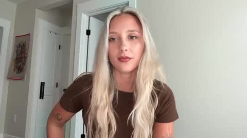 Snapshot of alex499990 chatting on 09.17.25 alex online show from 09.17.25