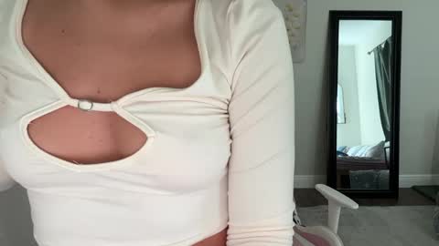 Snapshot of alex499990 chatting on 11.07.25 alex online show from 11.07.25