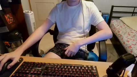 Snapshot of alex97420 chatting on 11.12.25 Alex online show from 11.12.25