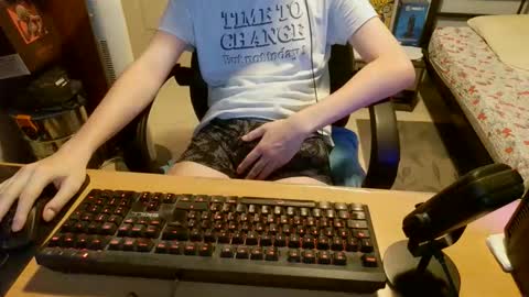 Snapshot of alex97420 chatting on 11.18.25 Alex online show from 11.18.25