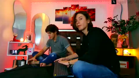 sneider online show from 12.16.24