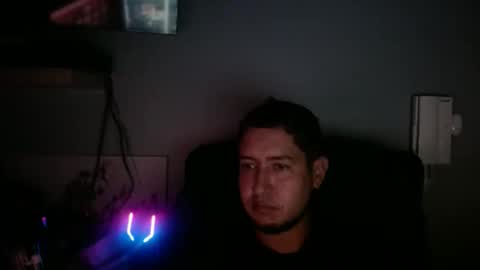 Snapshot of alex_colombia_b chatting on 02.11.25 alex online show from 02.11.25