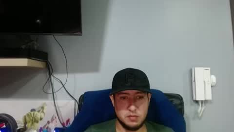 Snapshot of alex_colombia_b chatting on 03.04.25 alex online show from 03.04.25