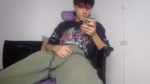 Snapshot of alex_connorr chatting on 07.22.26 alex_connorr online show from 07.22.26