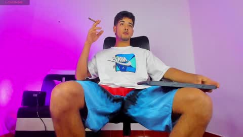 Snapshot of alex_lord_ chatting on 12.28.24 i am Alex online show from 12.28.24