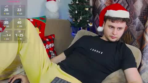 Snapshot of alex_onelove chatting on 12.30.24 Alex online show from 12.30.24