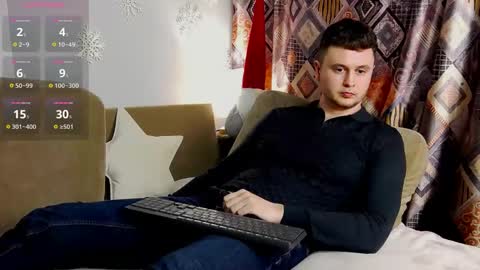 Snapshot of alex_onelove chatting on 01.20.25 Alex online show from 01.20.25