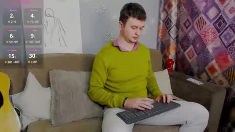 Snapshot of alex_onelove chatting on 02.12.25 Alex online show from 02.12.25