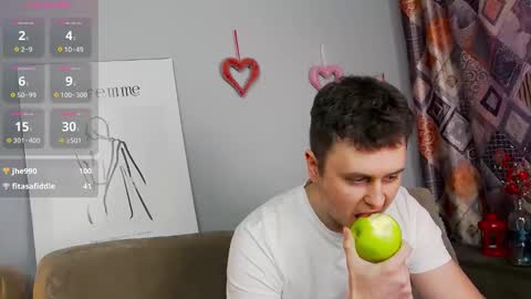 Snapshot of alex_onelove chatting on 02.14.25 Alex online show from 02.14.25