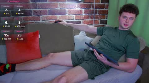 Snapshot of alex_onelove chatting on 04.23.26 Alex online show from 04.23.26
