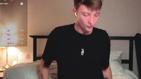 Snapshot of alex_schafer chatting on 10.02.25 alex_schafer online show from 10.02.25