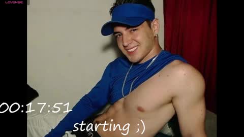 Snapshot of alex_smith0 chatting on 01.05.25 online show from 01.05.25