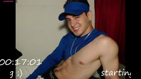 Snapshot of alex_smith0 chatting on 01.13.25 online show from 01.13.25