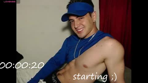 Snapshot of alex_smith0 chatting on 03.07.25 online show from 03.07.25