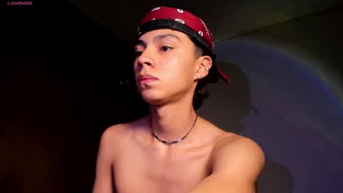 Snapshot of alex_sweet_69 chatting on 09.17.25 Alex online show from 09.17.25