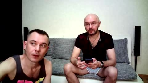 Snapshot of alex_tobey chatting on 10.06.25 Alex and Tobey online show from 10.06.25