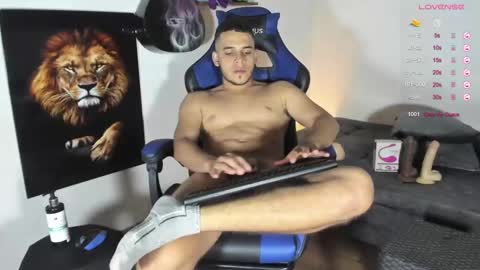 Alex Woll online show from 02.05.25