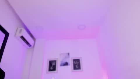 Alexa Millers online show from 02.20.25