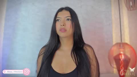 Alexa Millers online show from 01.06.26