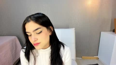 Alexa Thaylor online show from 12.12.24