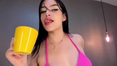 Alexa Thaylor online show from 12.17.24