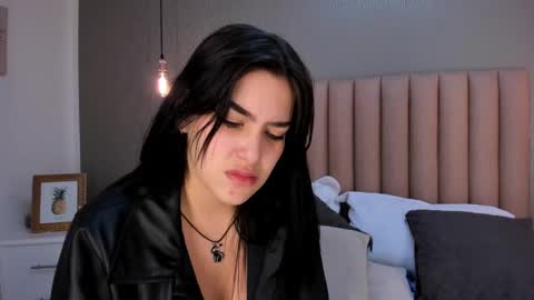 Alexa Thaylor online show from 01.11.25