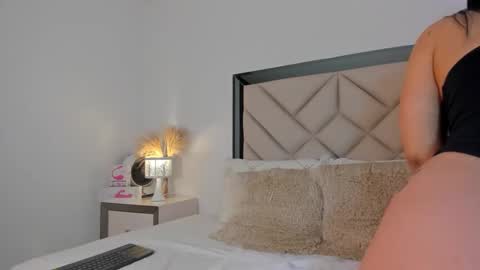 Snapshot of alexa_tobar chatting on 10.12.25 alexa_tobar online show from 10.12.25