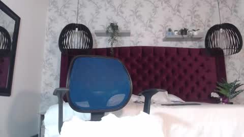 alexa_vandercloude online show from 01.20.25
