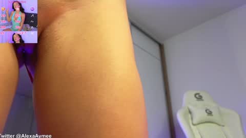 Snapshot of alexaaimee chatting on 12.18.24 Alexa online show from 12.18.24