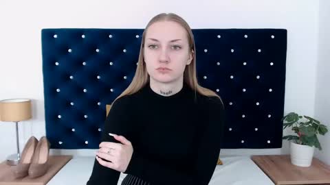 Snapshot of alexabigheart chatting on 12.03.24 Alexa with big heart 3 online show from 12.03.24