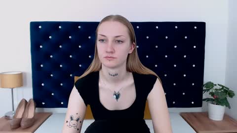 Snapshot of alexabigheart chatting on 12.05.24 Alexa with big heart 3 online show from 12.05.24