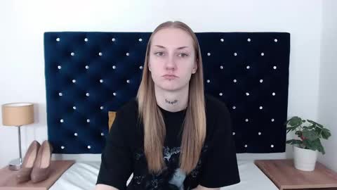 Snapshot of alexabigheart chatting on 12.27.24 Alexa with big heart 3 online show from 12.27.24