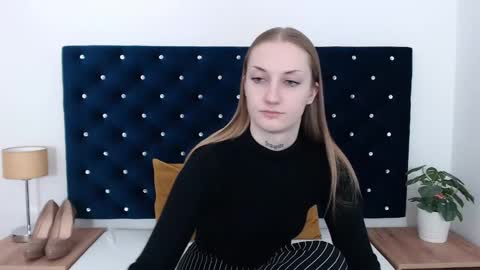 Snapshot of alexabigheart chatting on 01.08.25 Alexa with big heart 3 online show from 01.08.25