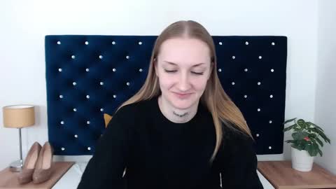 Snapshot of alexabigheart chatting on 01.13.25 Alexa with big heart 3 online show from 01.13.25