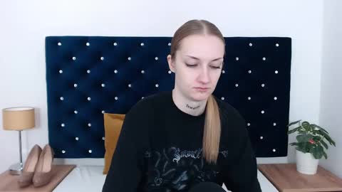 Snapshot of alexabigheart chatting on 01.14.25 Alexa with big heart 3 online show from 01.14.25